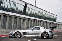  Mercedes-Benz SLS AMG